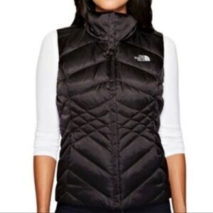 The North Face Women's 550 Black Down Puffer Vest